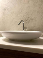 Фактурная штукатурка Italica Marmo Travertino 500 отделка ванной комнаты