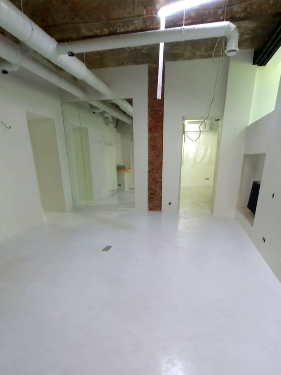 Italica Super Beton + Super Cemento + лак PU 2