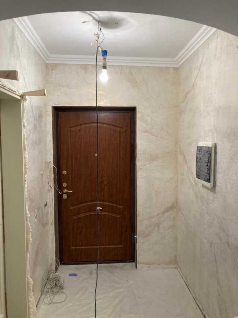 Частный дом. Венецианская штукатурка под мрамор (интрузия)