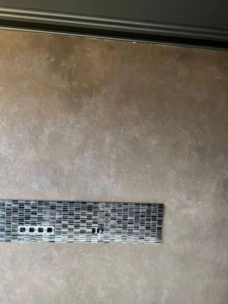 Фактурная штукатурка Marmo Travertino 500 + Velour+ Finishmat Творческая лессировка на фактуре