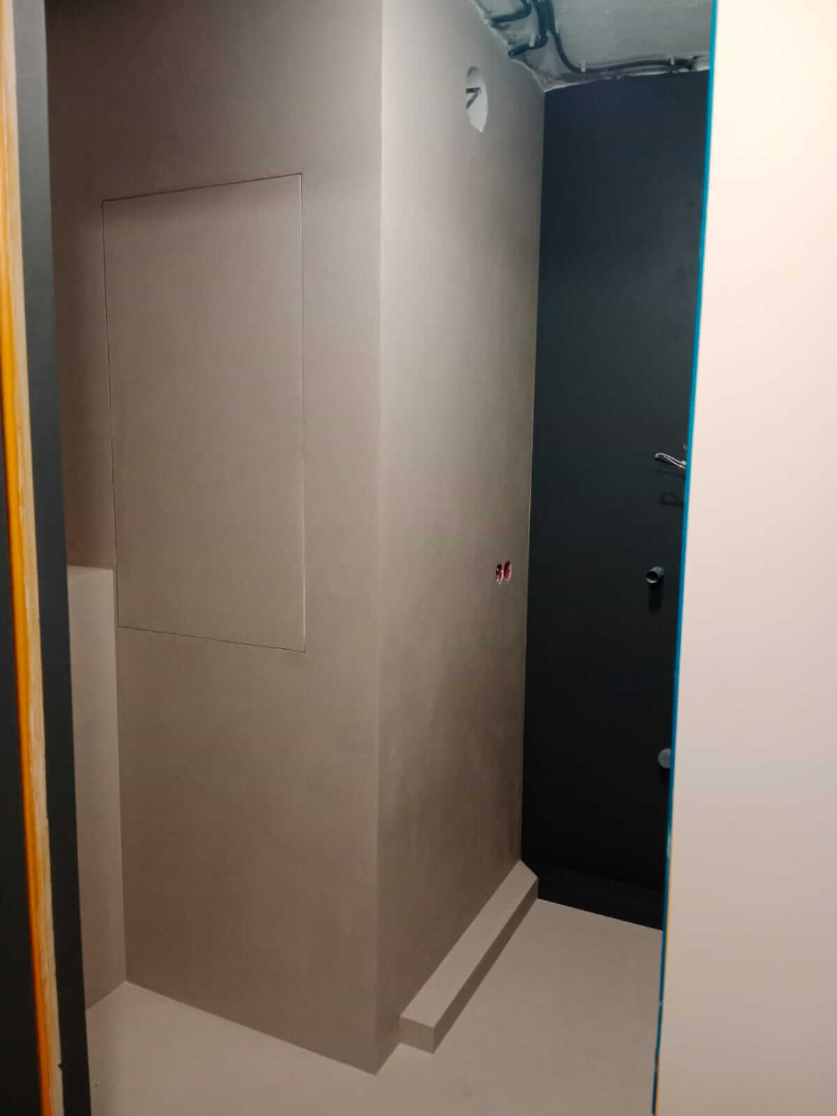 italica-italica-policement-300-lak-akvastop-italica-protector-zashchitnyy-2h-komponentnyy-lak-pu2-5 Italica Italica Policement 300 + лак аквастоп Italica Protector + защитный 2х компонентный лак PU2