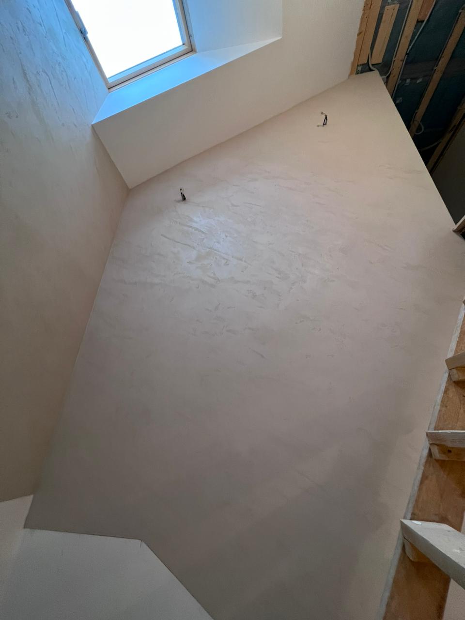 fakturnaya-shtukaturka-italica-marmo-500-klassicheskiy-travertin-2 Фактурная штукатурка Italica Marmo 500 Классический травертин