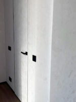 Интерьер квартиры комбинация матового и рельефного эффектов Italica Gradiente + Italica Villaggio