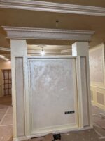 Объект ЦАО квартира, потолок шелк Italica Nuova Venezia Bianco+Oro, стены Rifflet Shiny 200