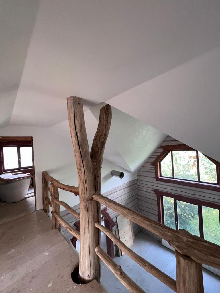 obekt-zagorodnyy-dom-stil-shale-mastice-ef-t-mazanka-pro-white-1 Декоративная штукатурка Mastice + Pro white в стиле шале эффект мазанка