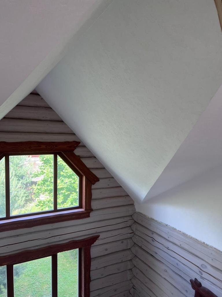 obekt-zagorodnyy-dom-stil-shale-mastice-ef-t-mazanka-pro-white-2 Декоративная штукатурка Mastice + Pro white в стиле шале эффект мазанка