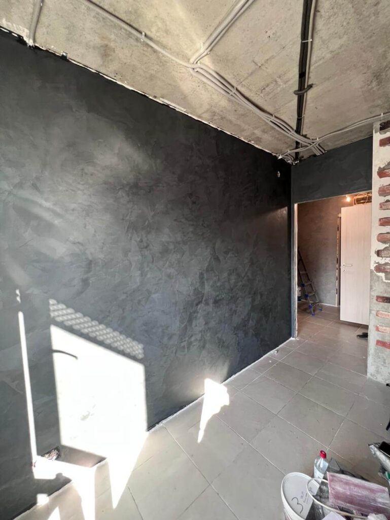 Матовое покрытие ITALICA VELOUR ARGENTO нанесенная кельмой эффект бархат