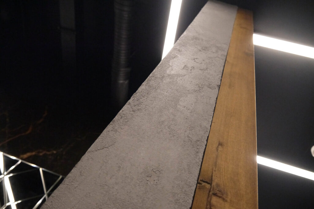 Фактурная штукатурка Intonaco Quarzo + Finishmatt в санузле