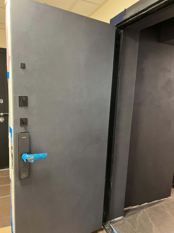 Штукатурка с эффектом микроцемент Polycement в темных тонах