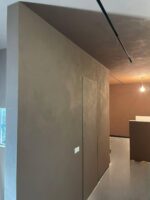 Декоративная штукатурка под микроцемент Polycement 300 с защитным лаком Finishmatt