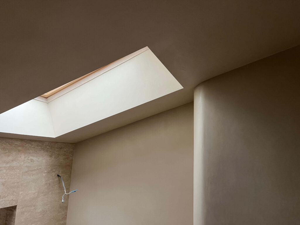 Микроцемент во всех помещениях Polycement 300 + Protector + воск Cera Perla argento