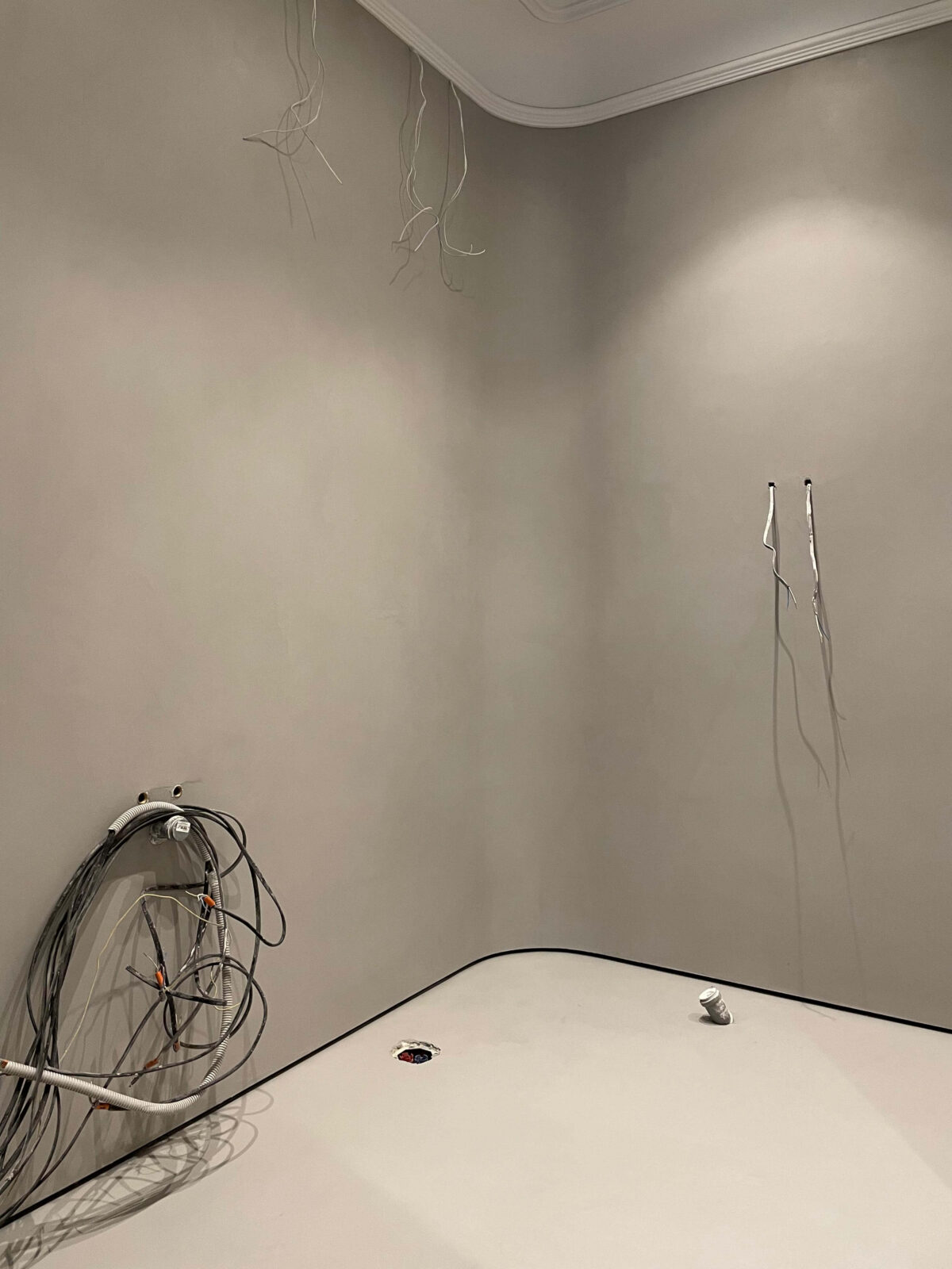 Штукатурка Арт бетон прочная влагостойкая для санузла Polycement + protector + pu2