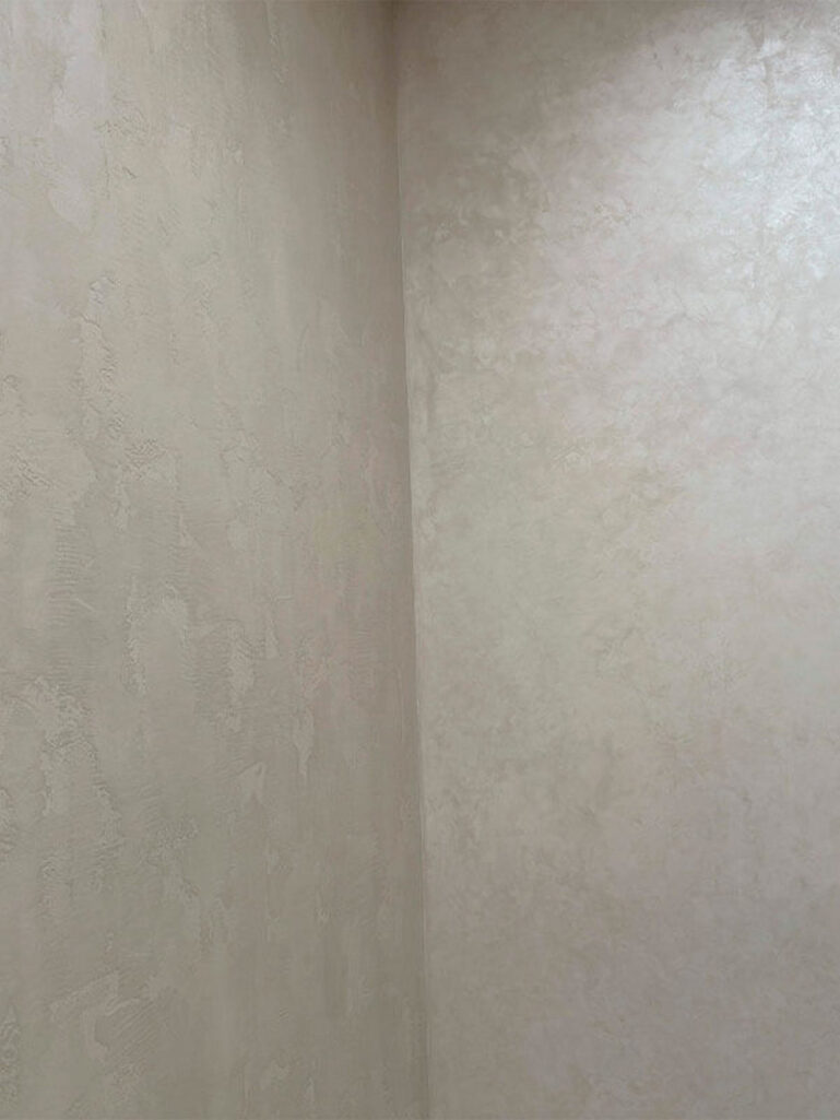 Декоративная штукатурка мокрый шелк Italica Luce вьюжка