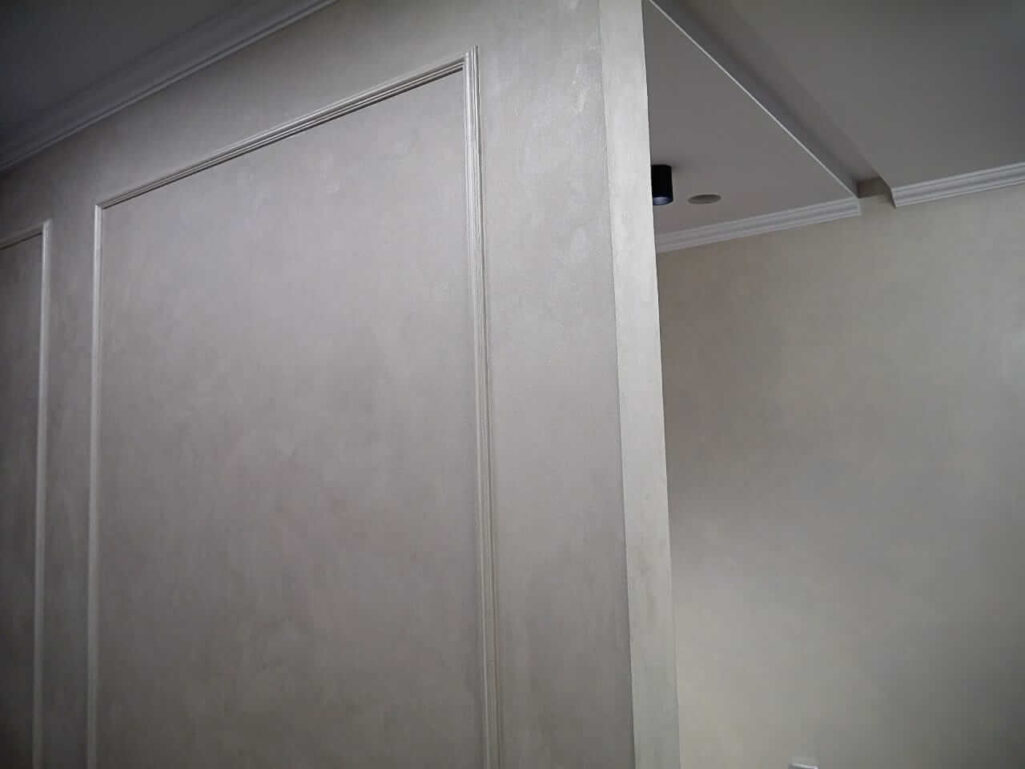 Декоративная штукатурка мокрый шелк супер прочное покрытие в интерьере