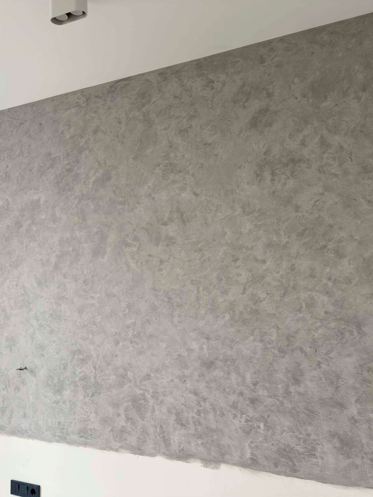 Матовая декоративная штукатурка Gradiente кистевое нанесение с эффектом замши