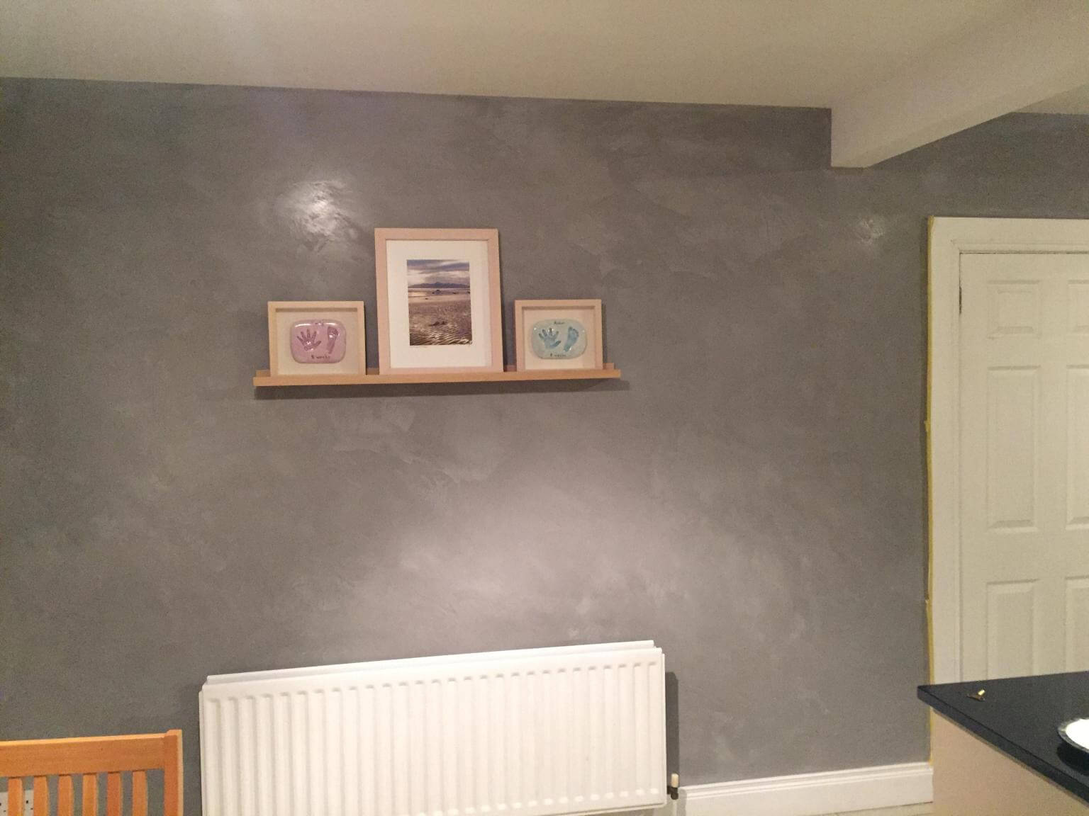 Микроцемент SAN MARCO Marmorino на стене в интерьере