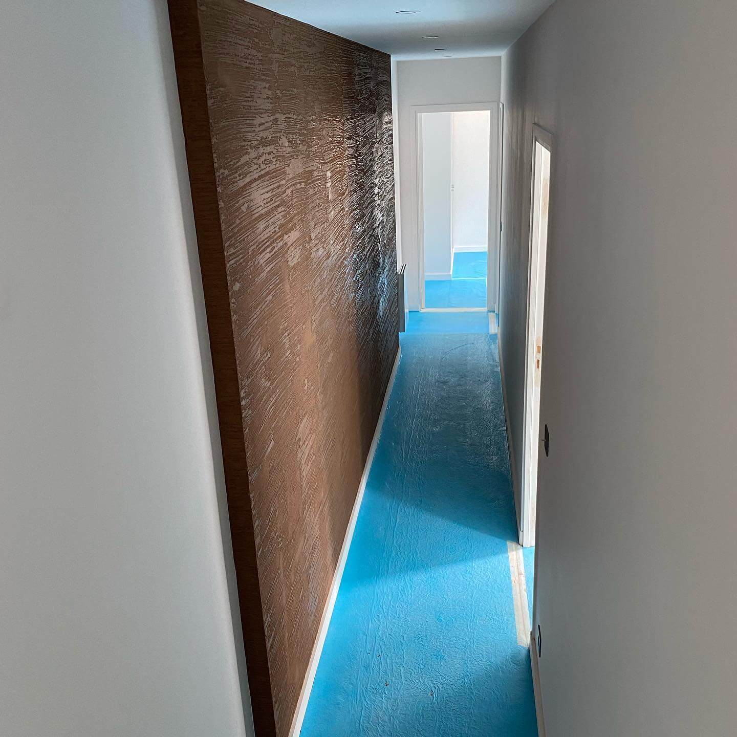 Деталь текстуры Marmorino Classico с эффектом 1000 линий