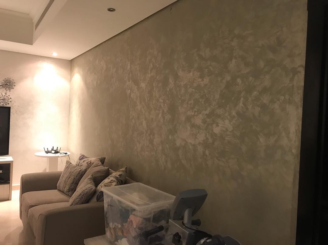 Фактурное покрытие SAN MARCO Marmorino Карта мира в интерьере